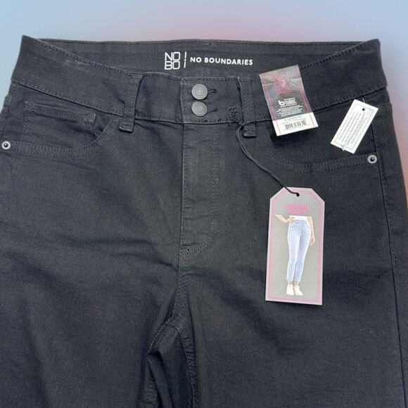 NO BOUNDARIES Women’s 11 (juniors) Black CROPPED SKINNY Jeans - Picture 1 of 4